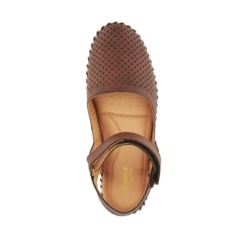 flat-andrea-mujer-67639