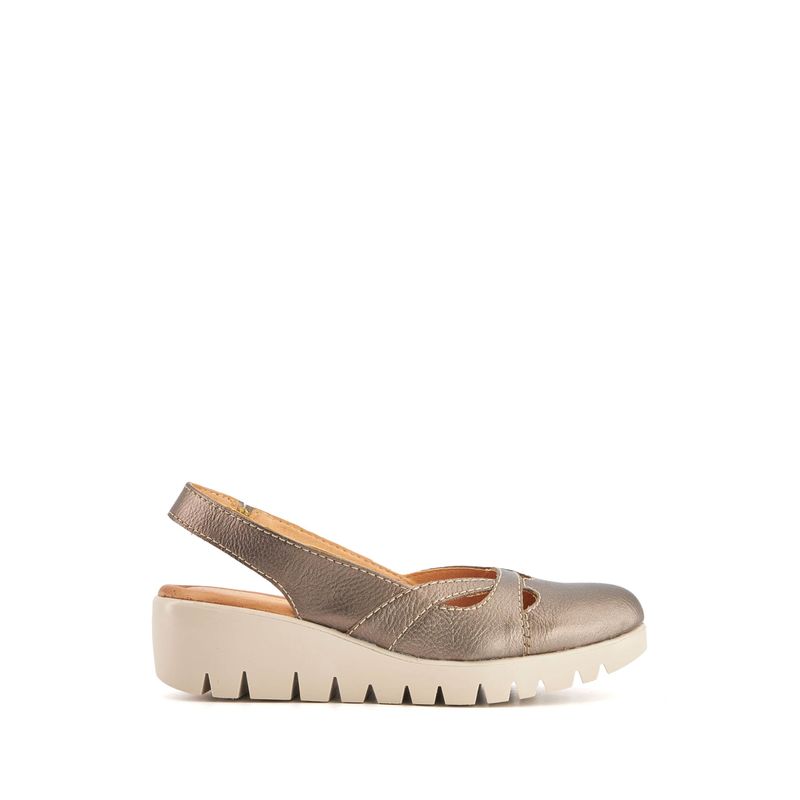 flat-andrea-mujer-67645