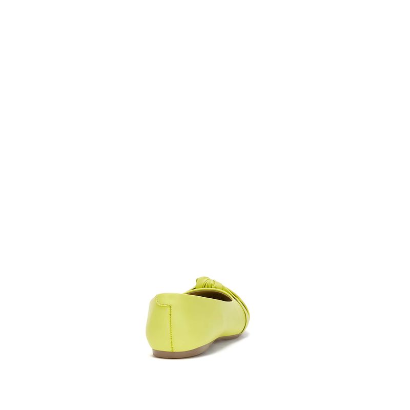 flat-andrea-mujer-83691