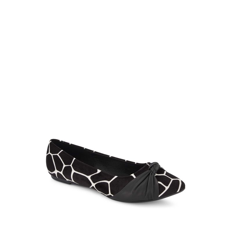 flat-andrea-mujer-83691