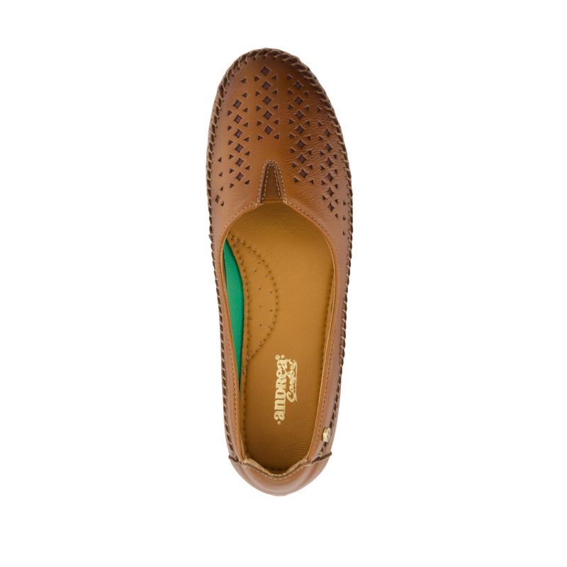 flat-andrea-mujer-84800
