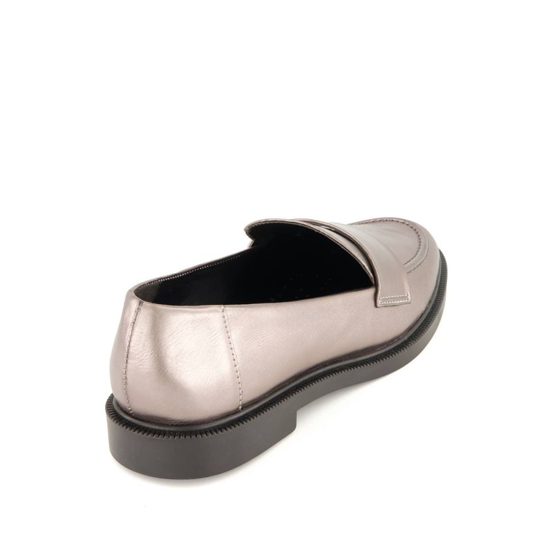 flat-andrea-mujer-87243