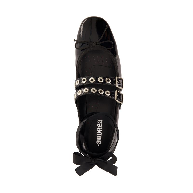 flat-andrea-mujer-85552