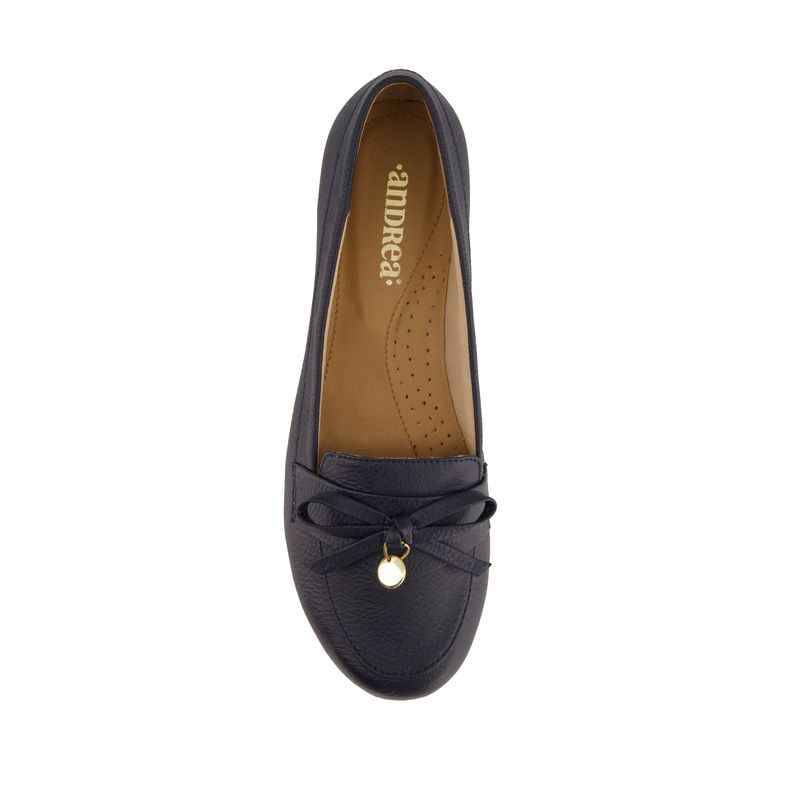 flat-andrea-mujer-85749