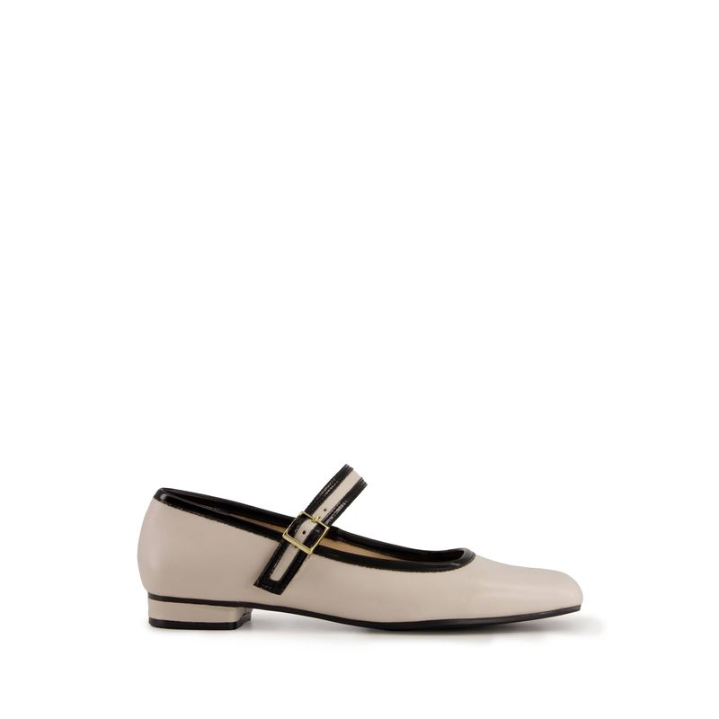 flat-andrea-mujer-52185