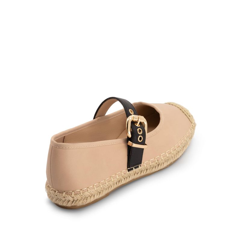 flat-andrea-mujer-61881