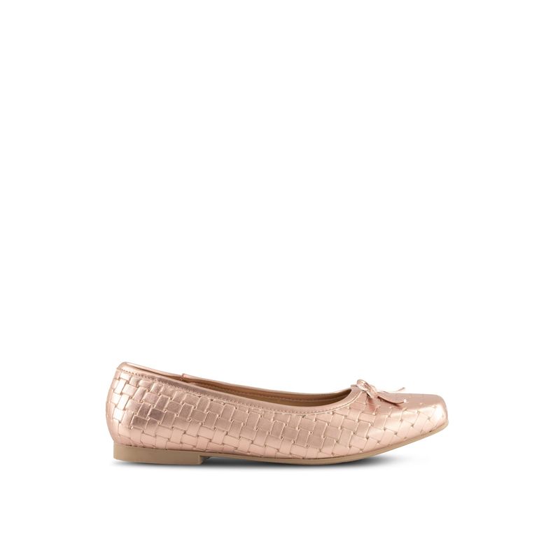 flat-andrea-mujer-68305