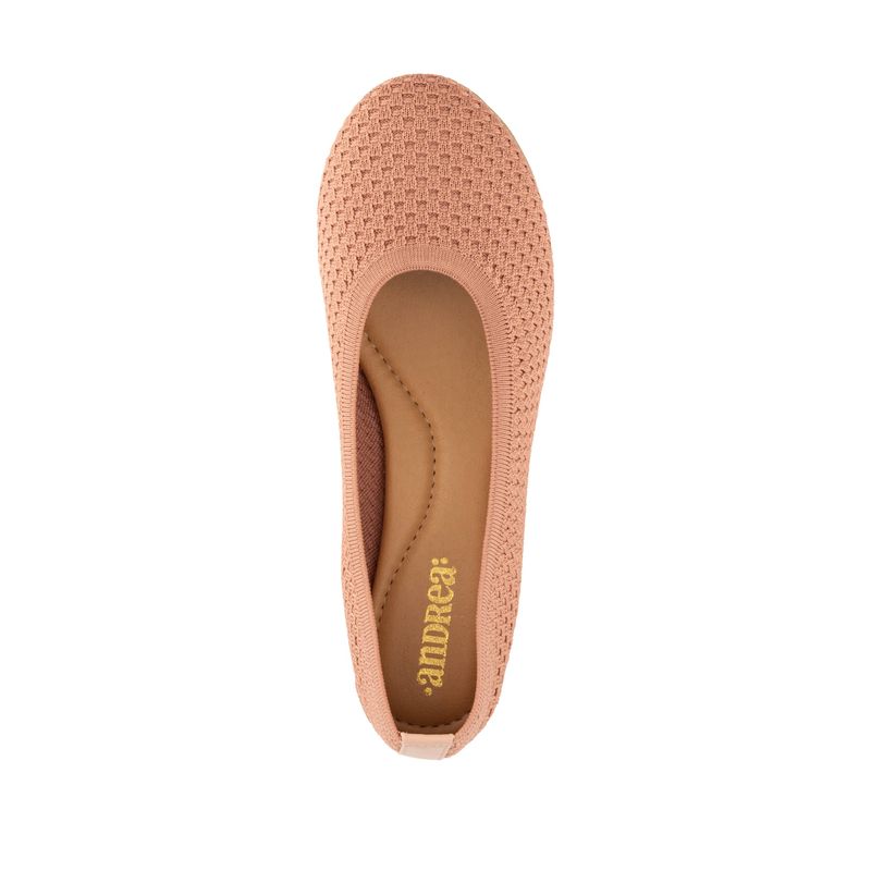 flat-andrea-mujer-69265