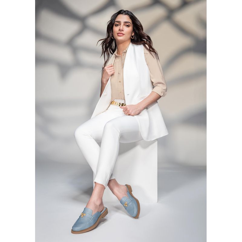 flat-andrea-mujer-67910