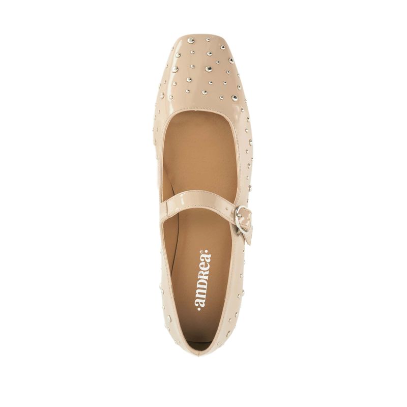 flat-andrea-mujer-71456