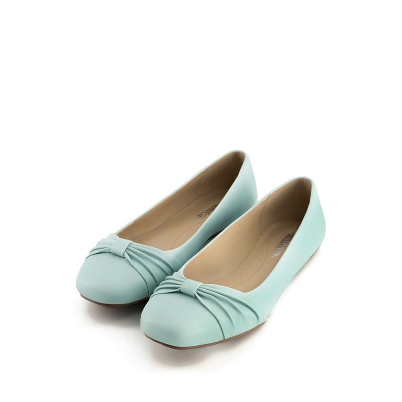flat-andrea-mujer-87661