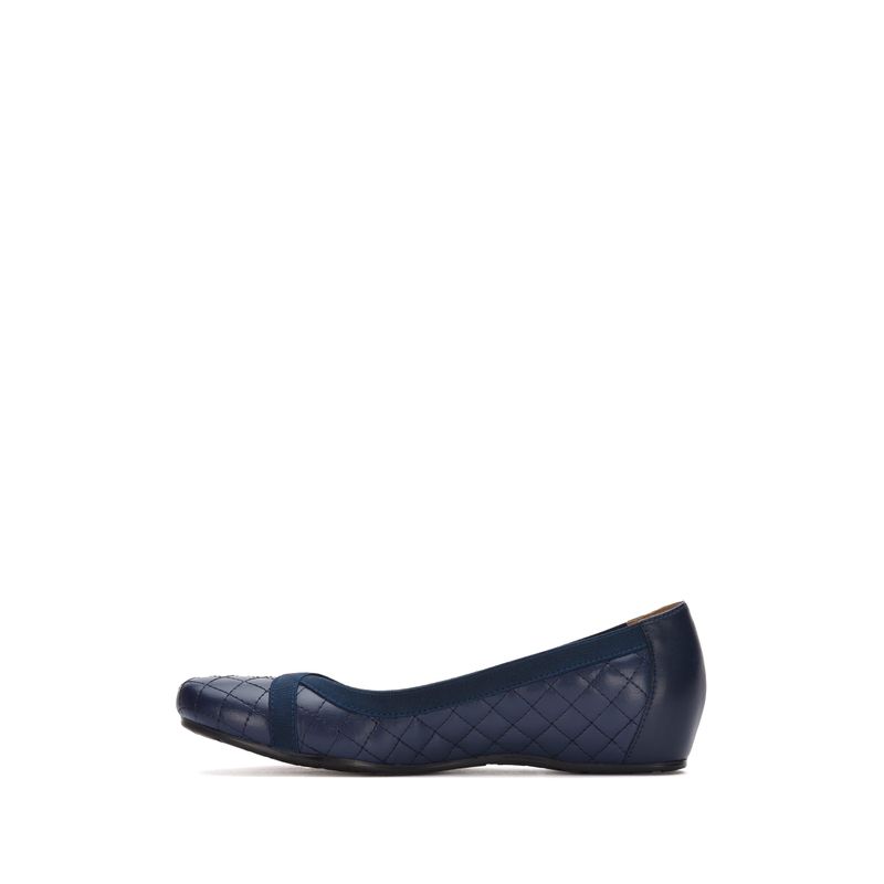 flat-andrea-mujer-89760