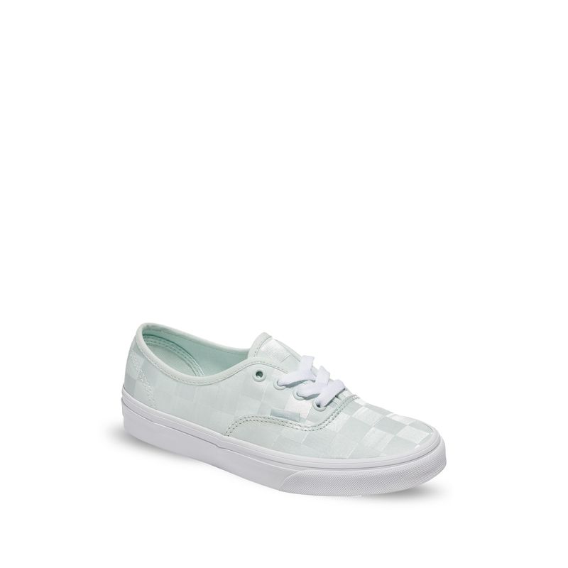authentic-mujer-62691