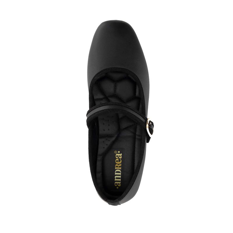 flat-andrea-mujer-69894