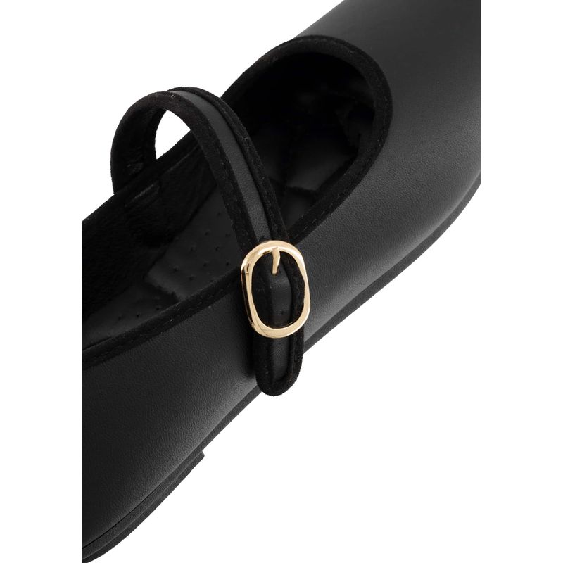 flat-andrea-mujer-69894