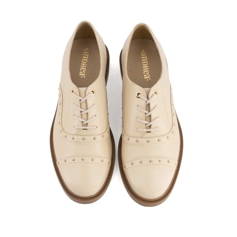 flat-andrea-mujer-89158