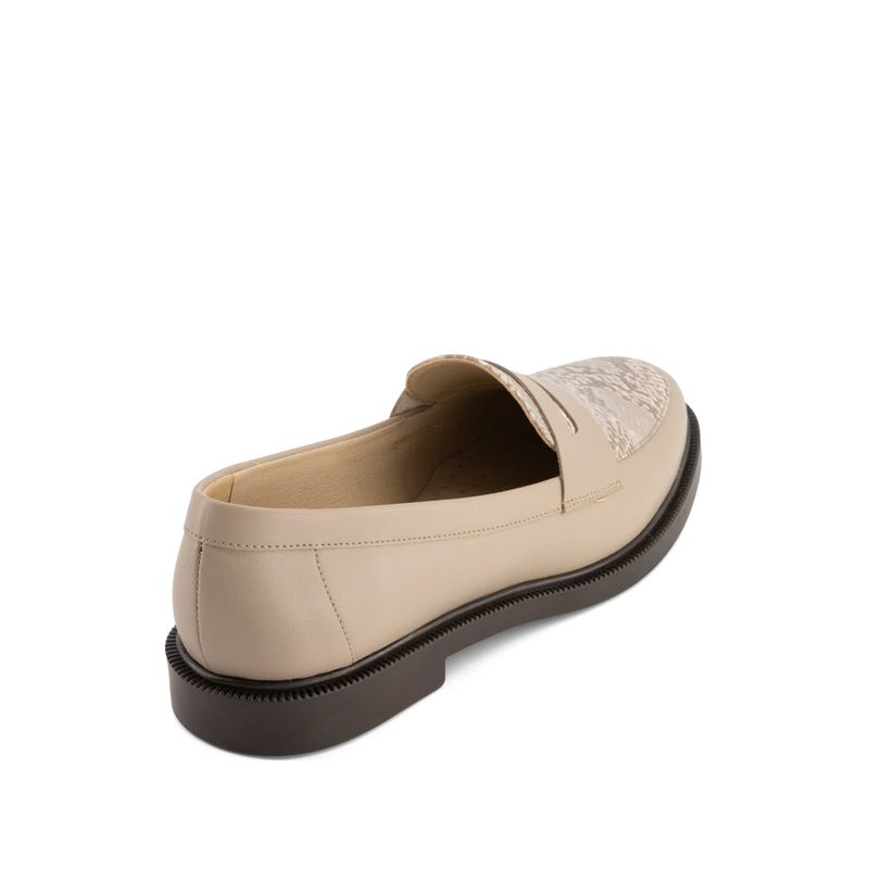 flat-andrea-mujer-89165