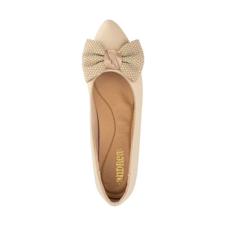 flat-andrea-mujer-89261
