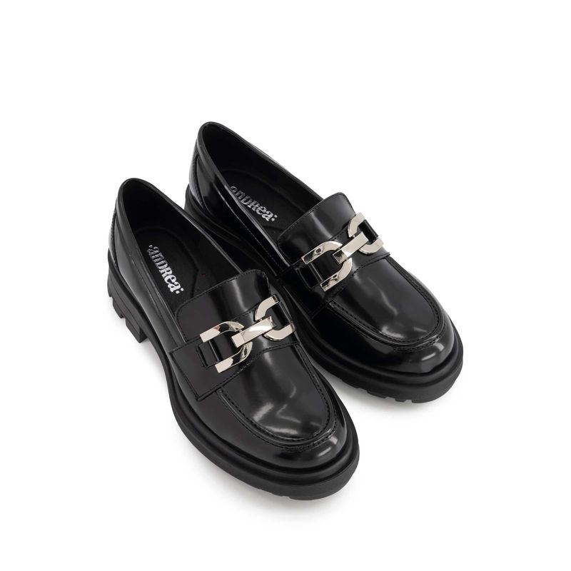 flat-andrea-mujer-89231