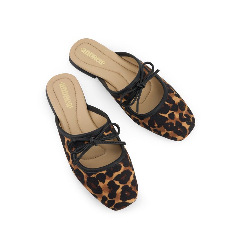 flat-andrea-mujer-89693