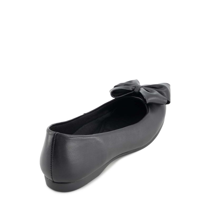 flat-andrea-mujer-87792