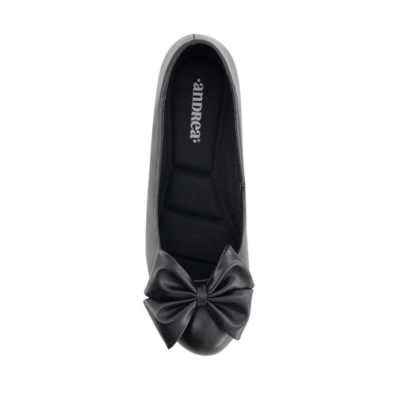 flat-andrea-mujer-87792