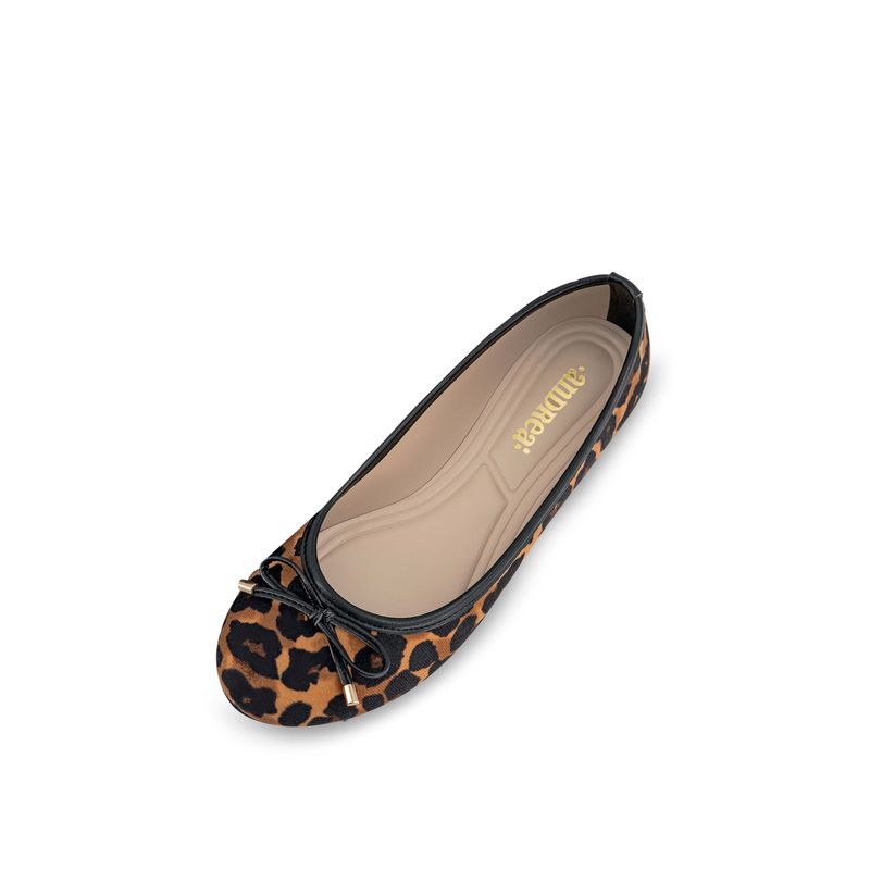 flat-andrea-mujer-89283