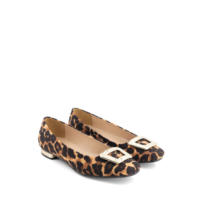 flat-andrea-mujer-90671