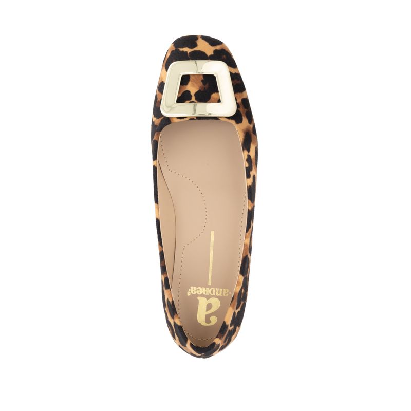 flat-andrea-mujer-90671