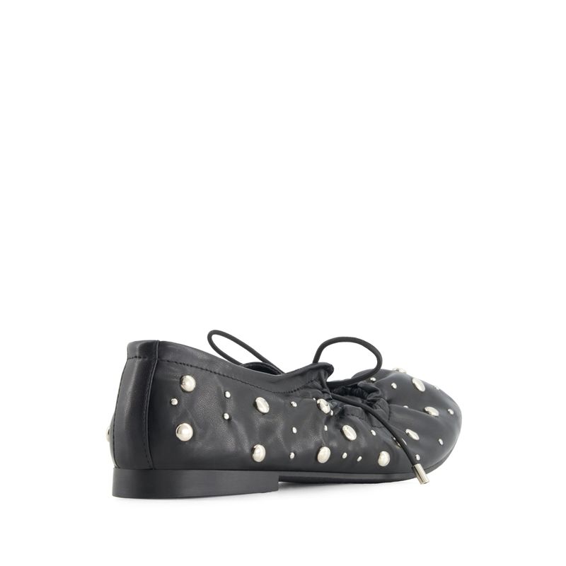 flat-andrea-mujer-90806