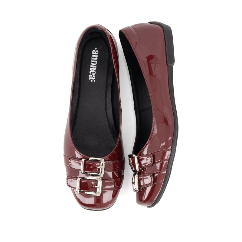 flat-andrea-mujer-90824