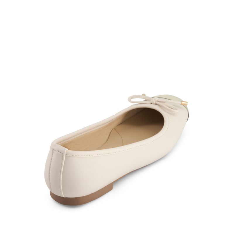 flat-andrea-mujer-60340