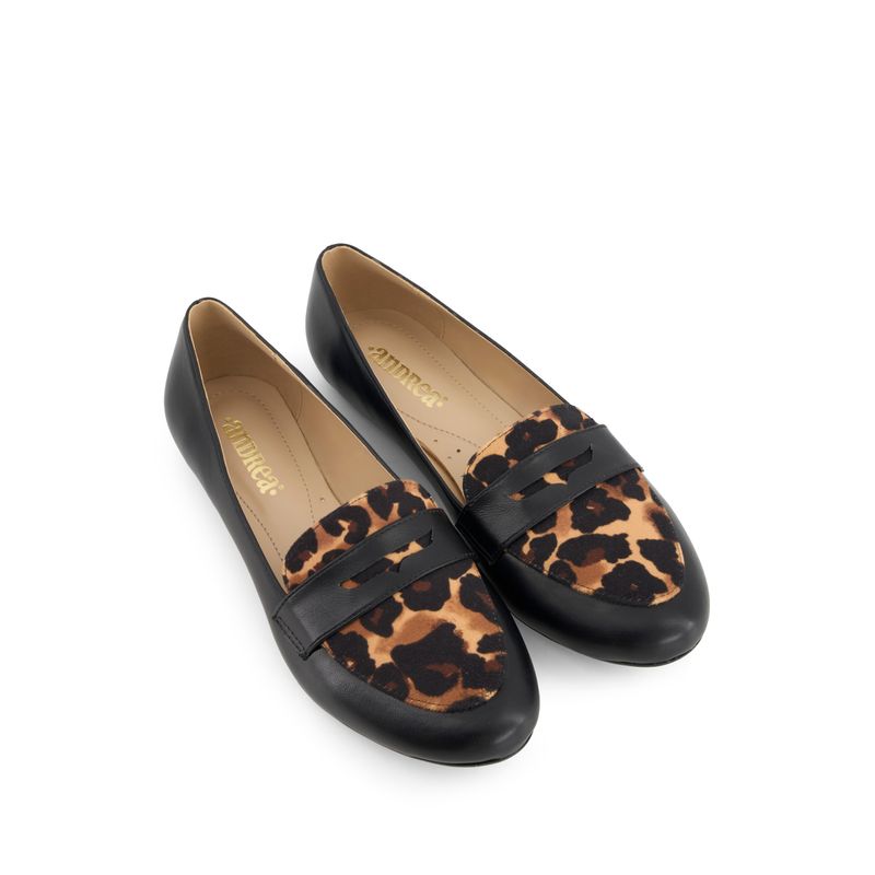 flat-andrea-mujer-90815