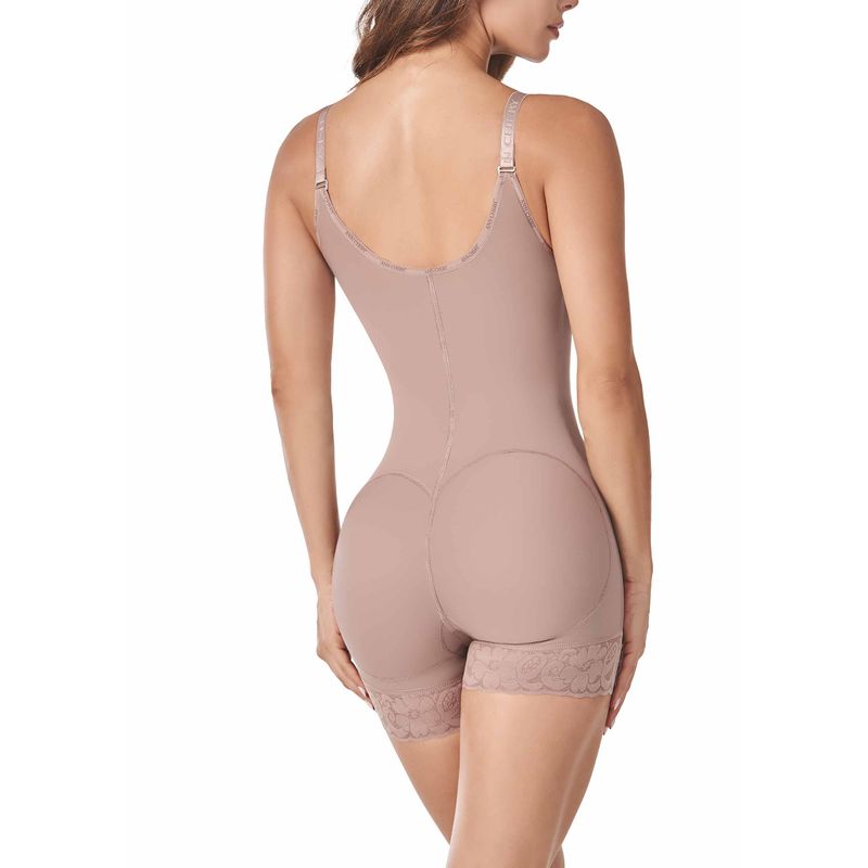 faja-ann-chery-mujer-67163