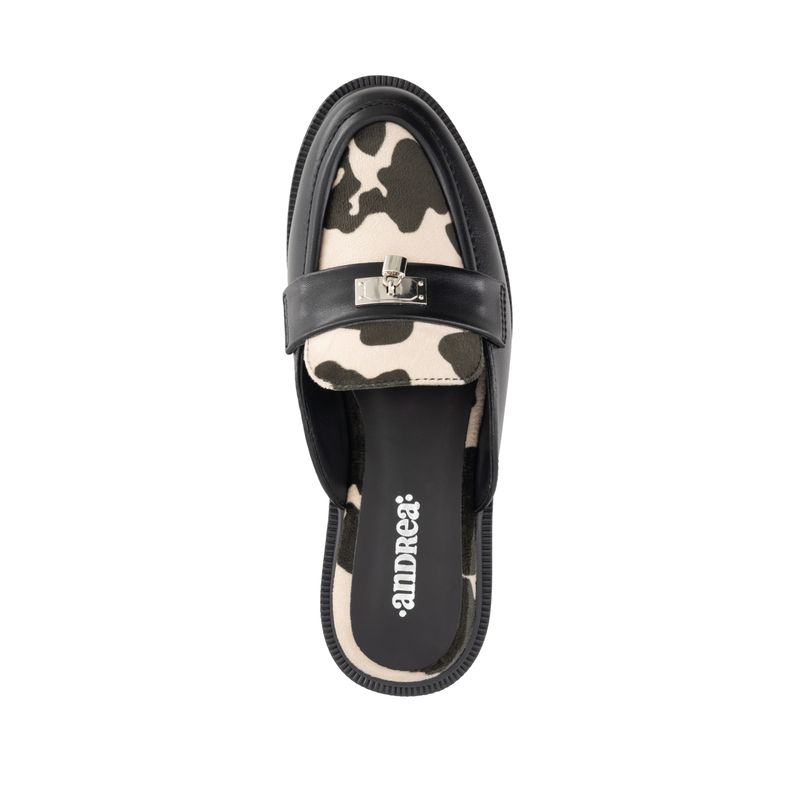 flat-andrea-mujer-67910