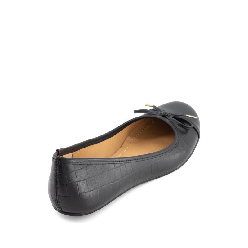 flat-andrea-mujer-87242