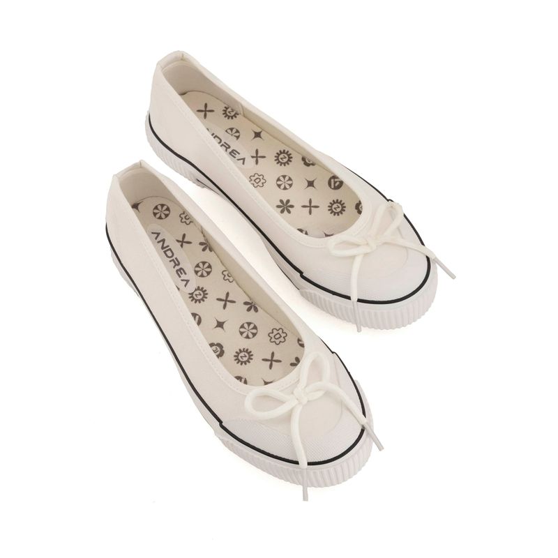 flat-andrea-mujer-94022