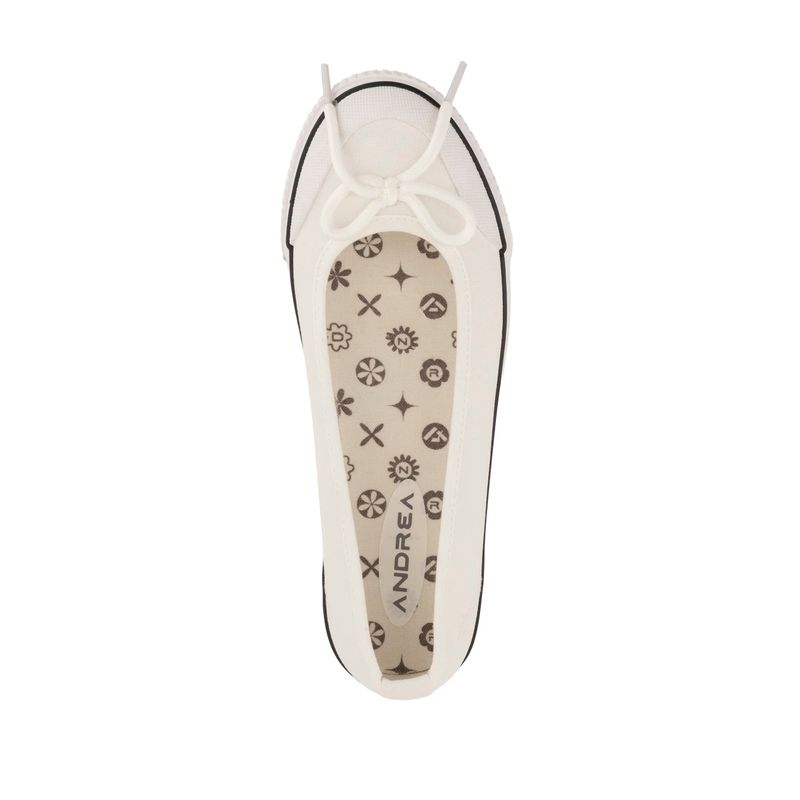 flat-andrea-mujer-94022