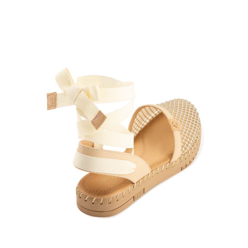 flat-andrea-mujer-94744