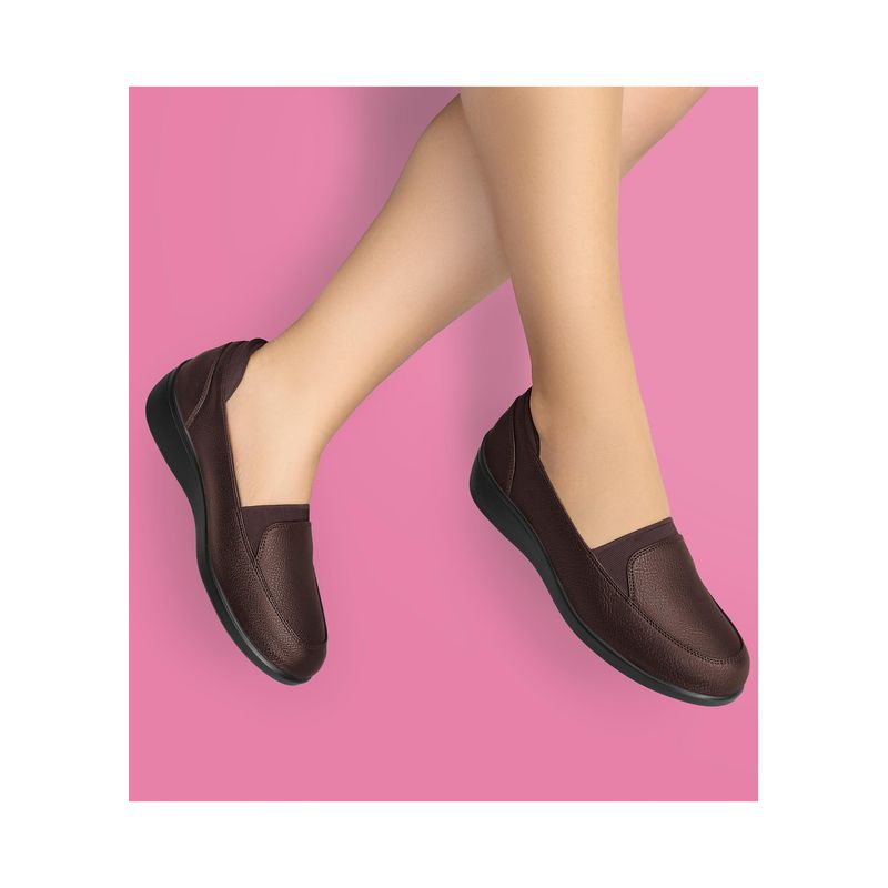 flat-andrea-mujer-94773