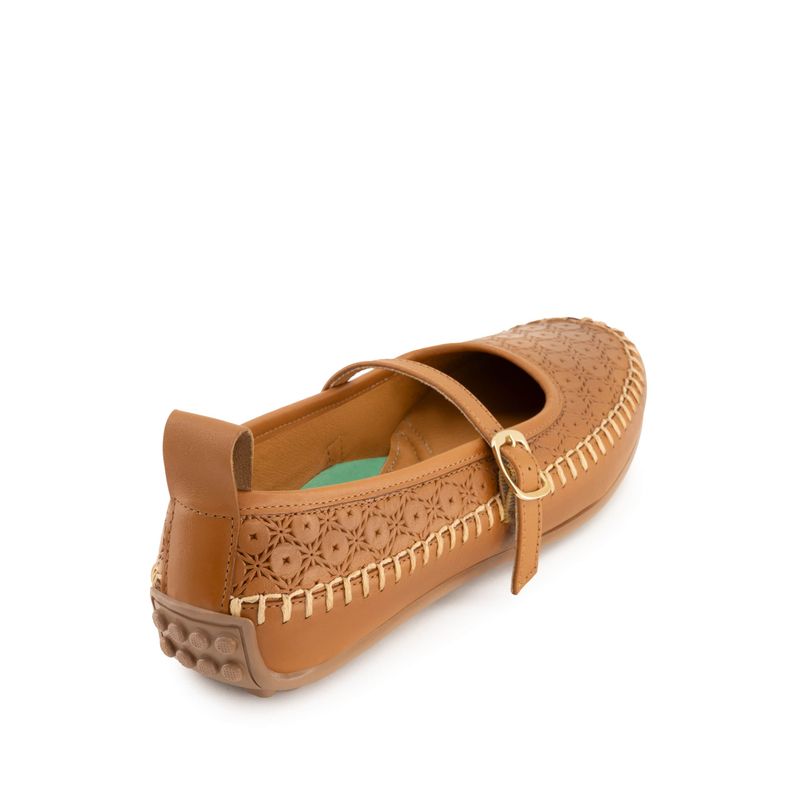 flat-andrea-mujer-94794