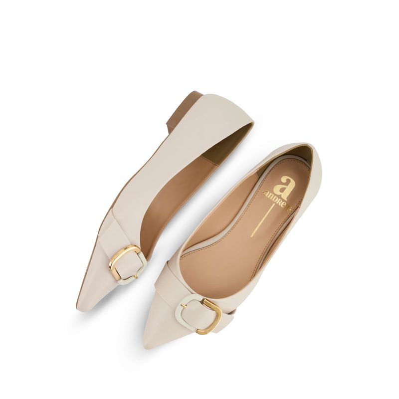 flat-andrea-mujer-94988