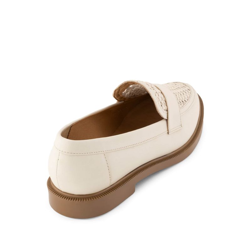 flat-andrea-mujer-95876